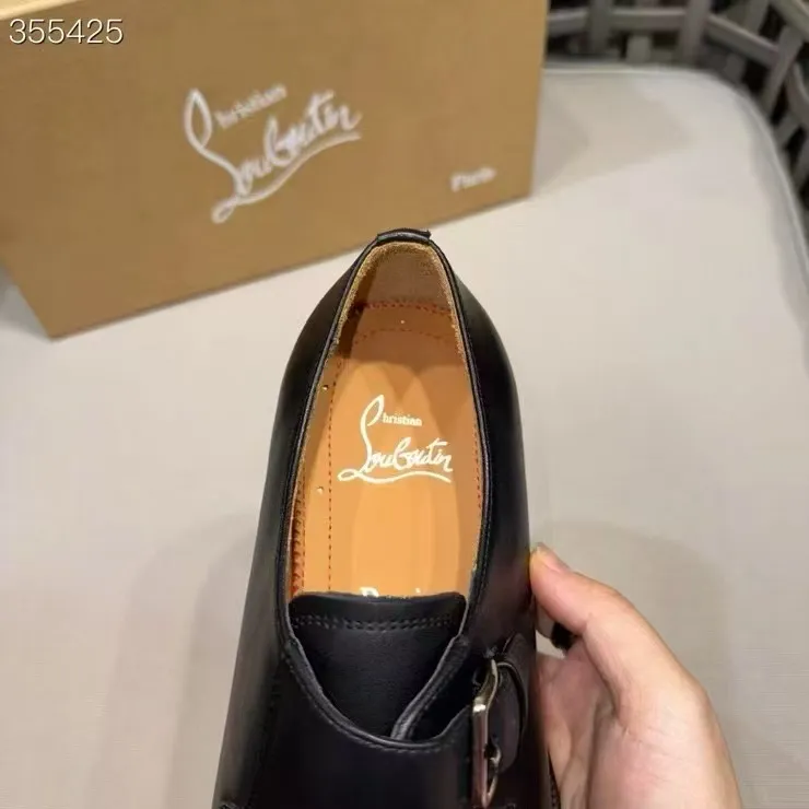 p920💰Men's shoes Christia*.Lobouti*🆑High-end men's business formal leather shoes | Classic red sole shoes | Original imported first-layer cowhide | Iconic rivet decoration | Water-dyed cowhide lining | Italian imported red cowhide outsole | High-end luxury | Perfect interpretation of fashion, sunshine, style, suitable for various occasions Size: 39-44 (customized at 38.45.46)